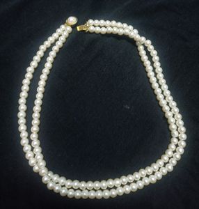Simple Pearl Necklace To Look Classy