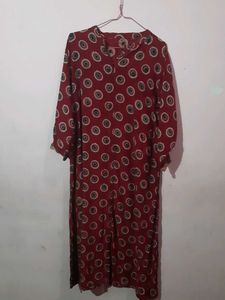 Red Printed Long Slitted Kurti( Bust 42-44)