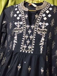 Avaasa Mirror And Zari Work Black Gown