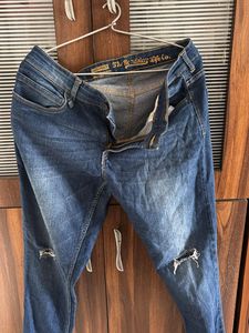 Roadster Distressed Jeans