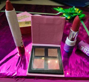 Myglamm Popxo Eyeshadow Kit And Lipsticks