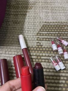 Lipsticks Bundle