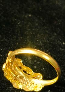Floral Gold Ring 18 k