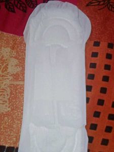 50 Comfortable &amp; Reliable Period Care Pads Combo