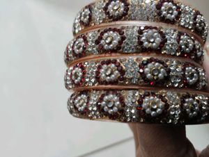 Beautiful Bangle Set