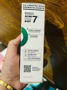 ACNECLEARING SERUM REDUCES ACNE FROM DAY