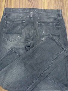Men&#39;s Tredy Tore Jeans At The Lowest Prize.
