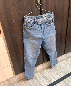 Light Wash Jeans - Relaxed Fit