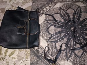 Black 🎀 Sling Bag 😊...