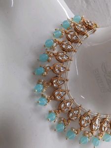 Elegant Kundan &amp; Bead Necklace