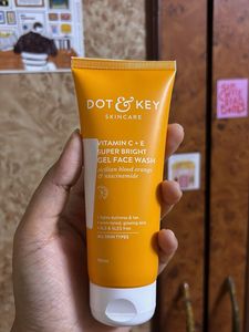 Dot & Key Face Wash
