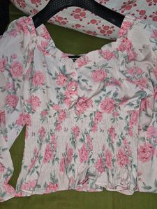 Floral Print Long Sleeve Top