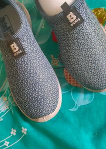 Comfortable Sports Shoes