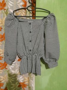 Gingham Puff Sleeve Top
