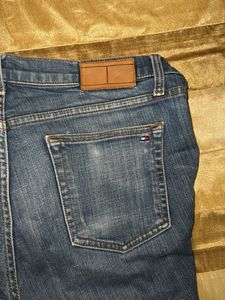 1. Tommy Hilfiger New Jeans