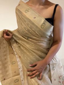 Khakhi Saree With Thread Embroidery