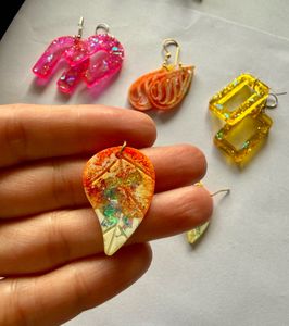 Set Of 6 Resin earrings