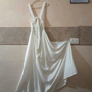 White Backless Maxi Dress 🦢