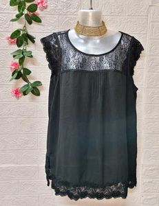 Size L 🎁Buy 2 Get 1 Free 🎁Lace Detail Top