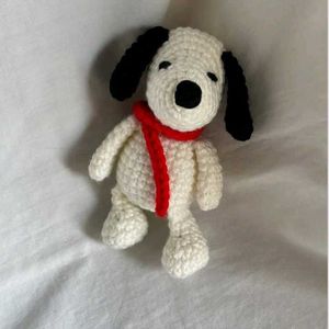 Crochet Snoopy with Red Collar