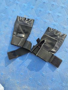 🦍 DECATHLON  WEIGHTLIFTING GLOVES
