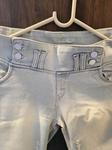 Mid Rise Stretchable Jeans