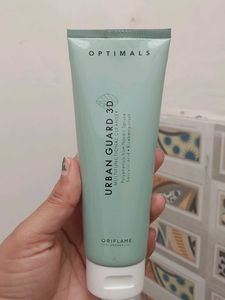 Oriflame Urban Guard 3D Cleanser
