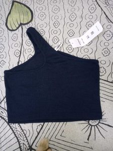 Trendy Crop Top (One Sleeve)