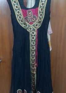 Elegant Embroidered Kurta