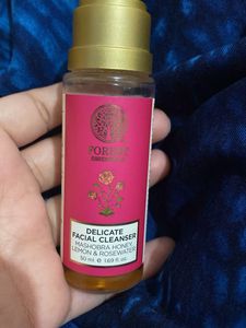 Forest Essentials Cleanser