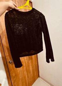 Chic Black Bell Sleeve Crop Top