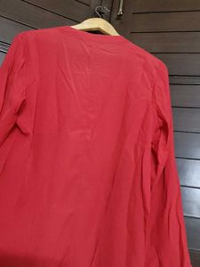 Women Red Buttons Roll-up Sleeve Casual Shirt