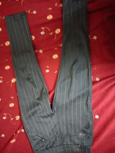 Pants With Pockets