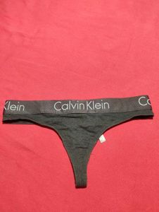 Calvin Thong Size 32