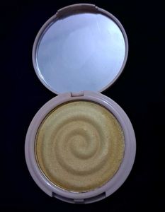 MyGlamm K.Play Highlighter