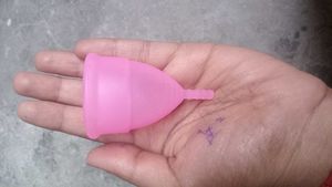 Royatto Menstrual Cup - Medium and large size bot