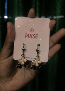 Cute Dainty Earing
