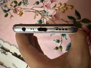 Realme 6. 8/128 GB Comet White