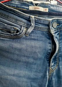 Limited! Levi&#39;s Women 711 skinny Jeans