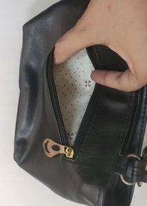 Black Hangbag