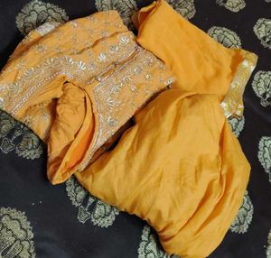 Embroidered Kurta set