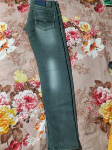 Trendy jeans