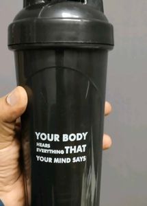 Plastic Shaker Bottle (Black, 700 M)