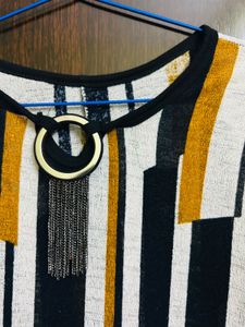 Striped Women&#39;s Top