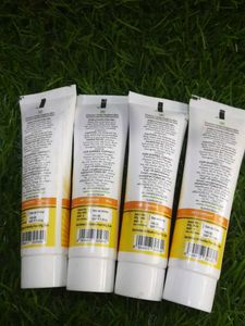 💥 Mamaearth Vitamin C Sunscreen 20g×4