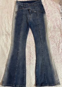 Flared/ Bootcut Jeans