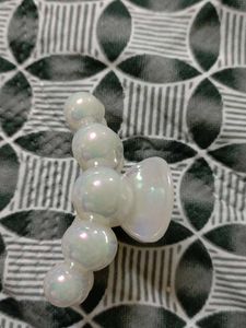 Pearl Hair Claw