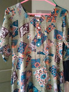 Kurti Type Reyon Material Suits For Jeans Soft Cloth.