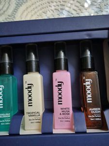 Moody Perfume Set