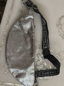 Silver Waist Bag🎀